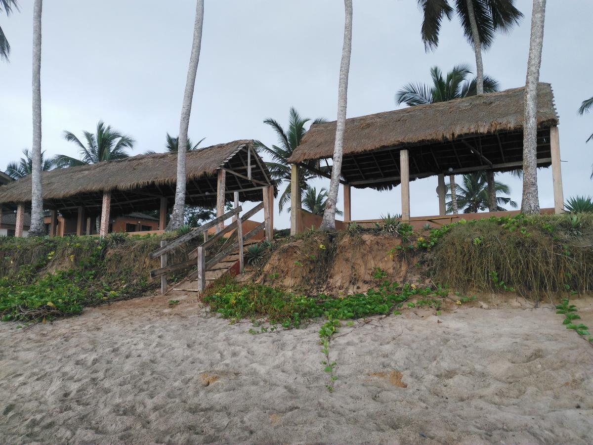Готель Sankofa Beach House Kokrobite Екстер'єр фото